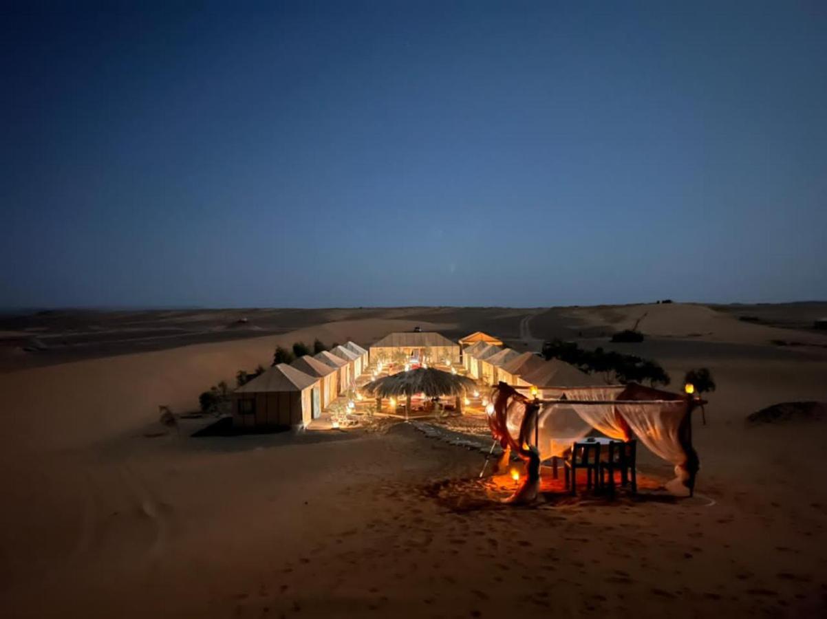 Roses Desert Camp 梅尔祖卡 外观 照片
