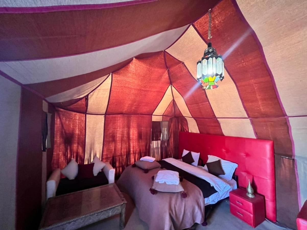 Roses Desert Camp 梅尔祖卡 外观 照片