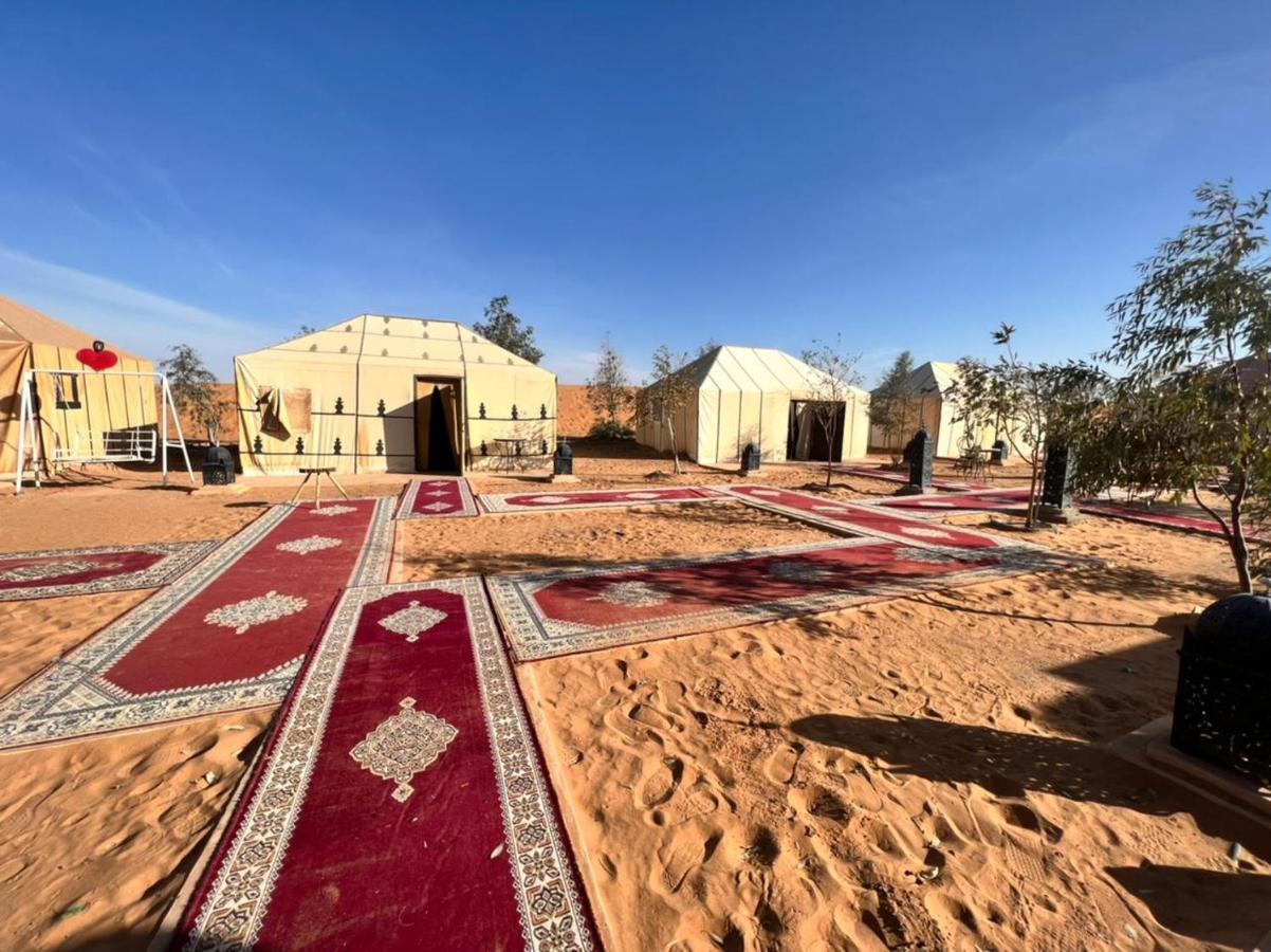 Roses Desert Camp 梅尔祖卡 外观 照片