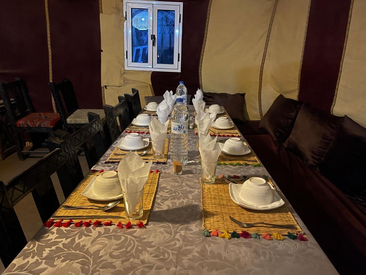 Roses Desert Camp 梅尔祖卡 外观 照片