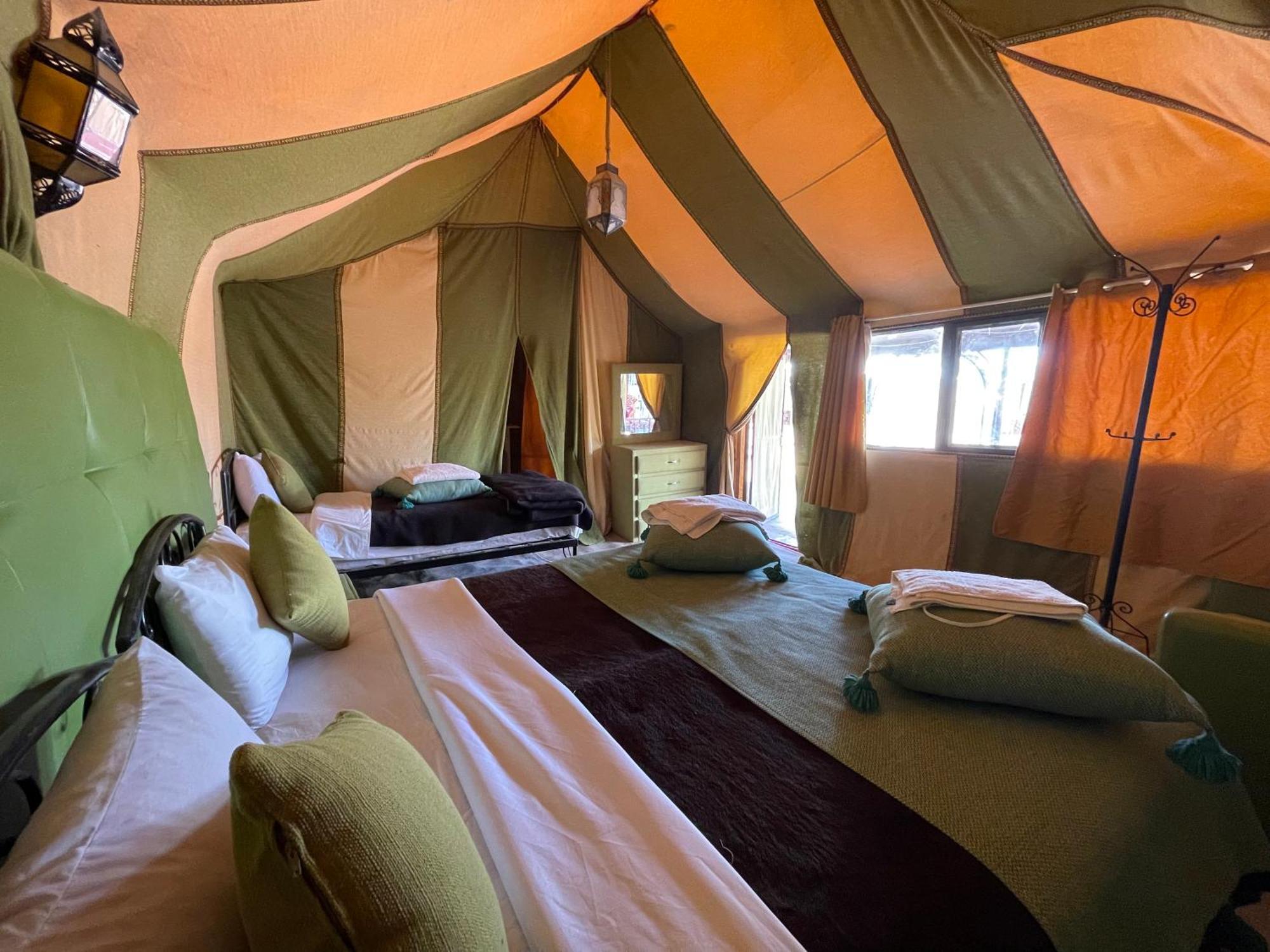 Roses Desert Camp 梅尔祖卡 外观 照片