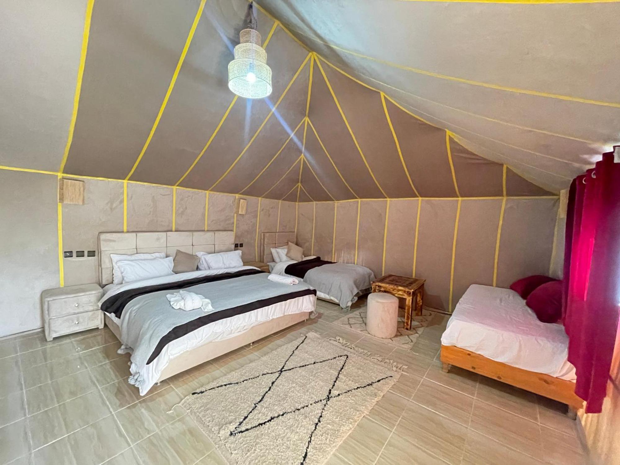 Roses Desert Camp 梅尔祖卡 外观 照片
