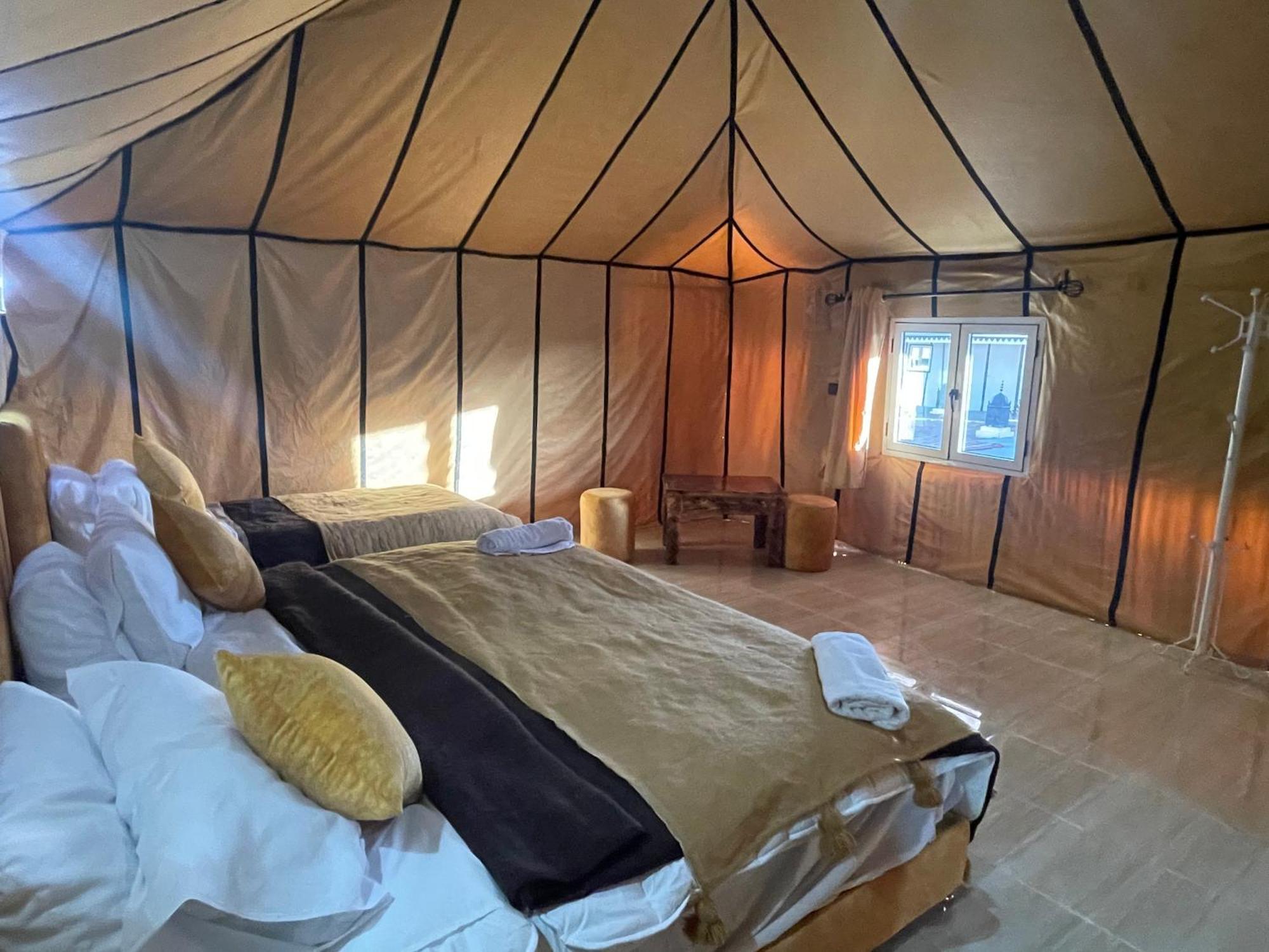 Roses Desert Camp 梅尔祖卡 外观 照片
