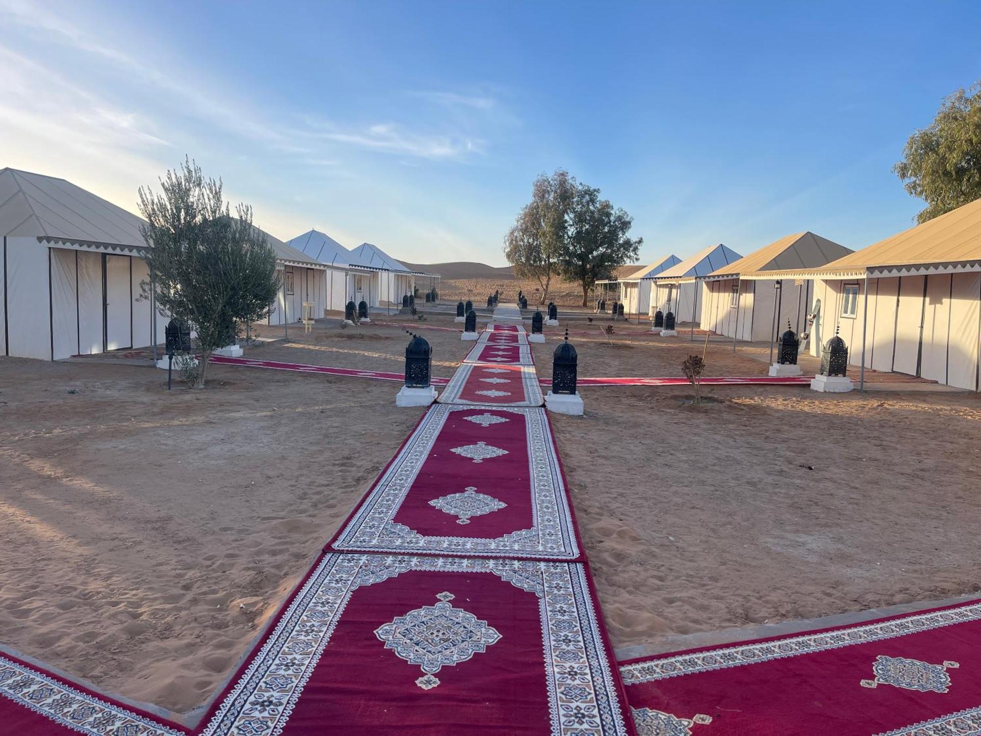 Roses Desert Camp 梅尔祖卡 外观 照片
